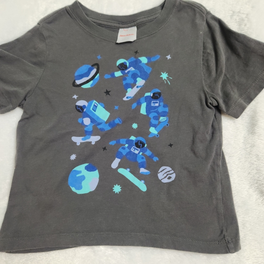 HA Space tee